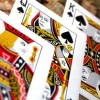 (欢乐耍大牌掼蛋下载)欢乐耍大牌1213官方版：绝对刺激，游戏乐趣无限，快来体验吧！