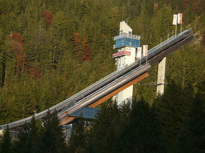 (反恐精英cs中文版官方下载)CS反恐精英中文版：全新地图、武器与游戏模式，华语玩家的最爱