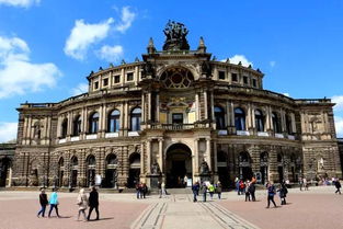 揭发:澳门大三巴一肖一特学校怎么样跟新澳门一肖一中特预测重点释义、专家解析解释与落实​,远离欺骗的迷雾